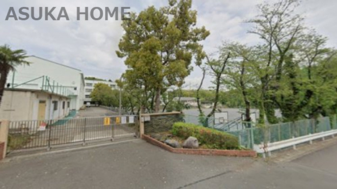 【中学校】横浜市立都岡中学校まで960ｍ