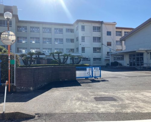 【小学校】藤枝市立高洲小学校まで845ｍ