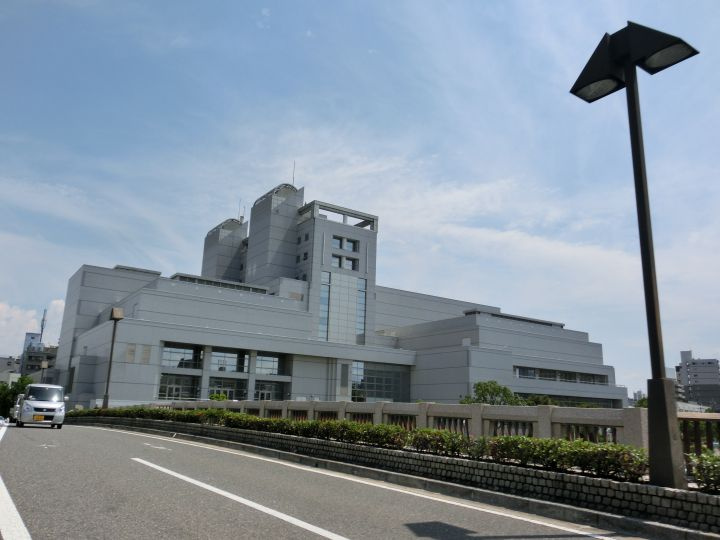 【図書館】広島市立中区図書館まで439ｍ