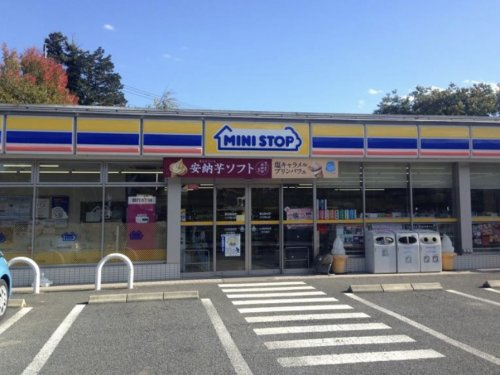 【コンビニエンスストア】ミニストップ小川角山店まで1433ｍ