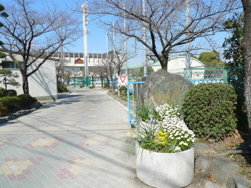 【小学校】西国分小学校まで1083ｍ