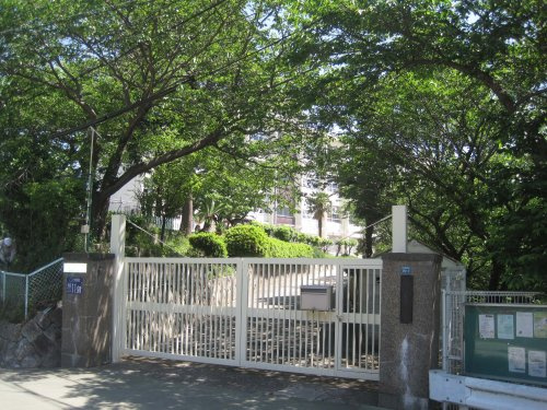 【小学校】塩屋小学校まで510ｍ