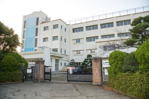 【中学校】平塚市立太洋中学校まで809ｍ