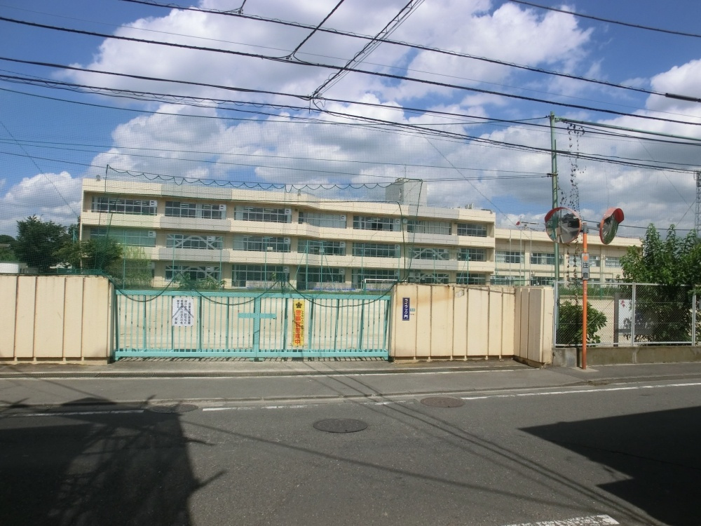 【小学校】新座市立石神小学校まで448ｍ