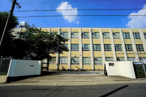 【中学校】名古屋市立川名中学校まで327ｍ