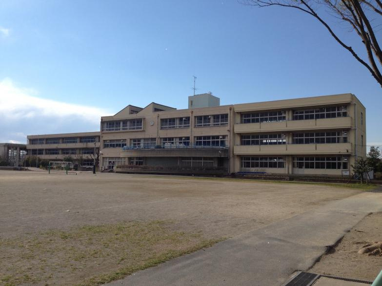 【小学校】東松山市立新宿小学校まで614ｍ