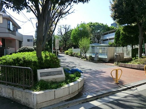 【公園】丸山公園まで300ｍ