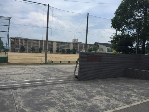 【中学校】明和中学校まで1060ｍ