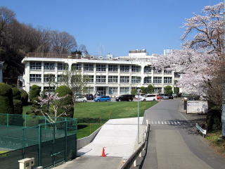 【中学校】瑞穂町立瑞穂中学校まで1283ｍ