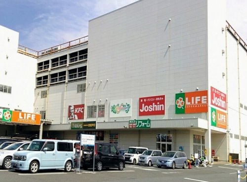 【スーパー】ライフコーポレーション相模原モール店まで717ｍ