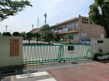【小学校】草加市立新里小学校まで241ｍ