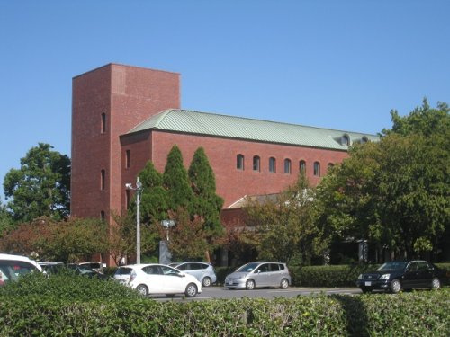 【図書館】越谷市立図書館まで400ｍ