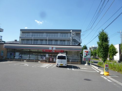 【コンビニエンスストア】セブンイレブン　越谷宮前1丁目店まで350ｍ