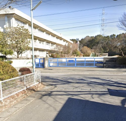 【小学校】野田市立二ツ塚小学校まで727ｍ