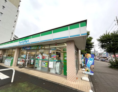 【コンビニエンスストア】ファミリーマート　ふじみ野上野台店まで516ｍ