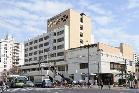 【図書館】城東図書館まで766ｍ