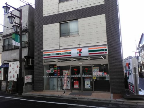 【コンビニエンスストア】セブンイレブン　三軒茶屋病院前店まで199ｍ