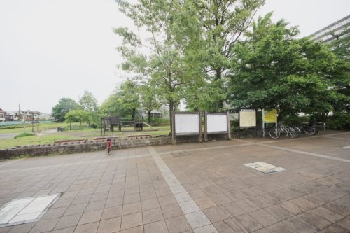 【公園】谷戸せせらぎ公園まで830ｍ