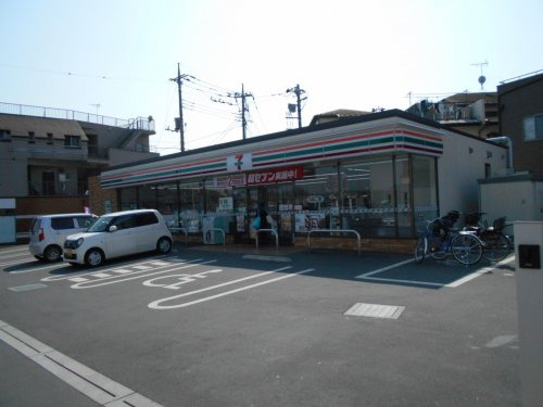 【コンビニエンスストア】セブンイレブン新座石神3丁目店まで636ｍ