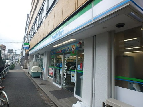 【コンビニエンスストア】ファミリーマート　サンズ田端新町店まで130ｍ