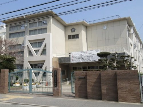 【中学校】川西市立川西南中学校まで1100ｍ