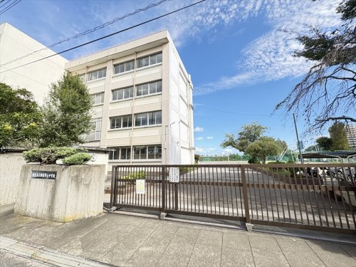 【中学校】朝霞市立朝霞第五中学校まで820ｍ