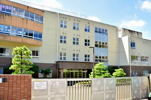 【小学校】川崎市立柿生小学校まで1076ｍ