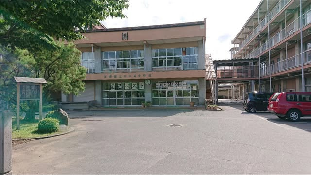 【中学校】長野市立川中島中学校まで2425ｍ