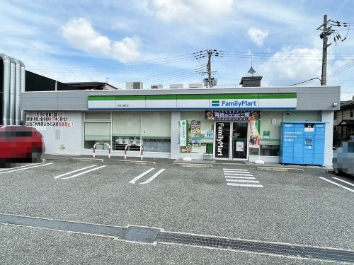 【コンビニエンスストア】ファミリーマート　西宮大屋町店まで333ｍ