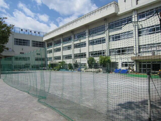 【小学校】墨田区立菊川小学校まで282ｍ