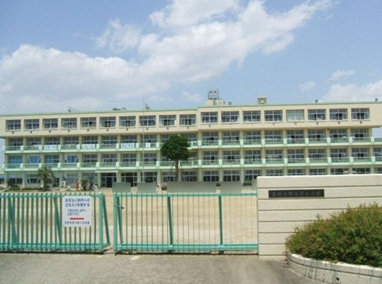 【小学校】あま市立甚目寺東小学校まで2240ｍ
