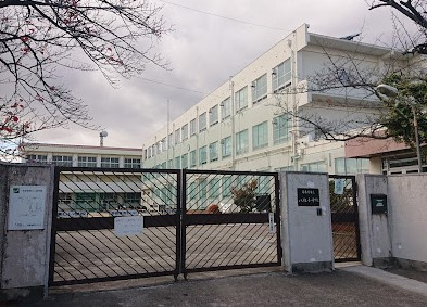 【小学校】名古屋市立八社小学校まで859ｍ