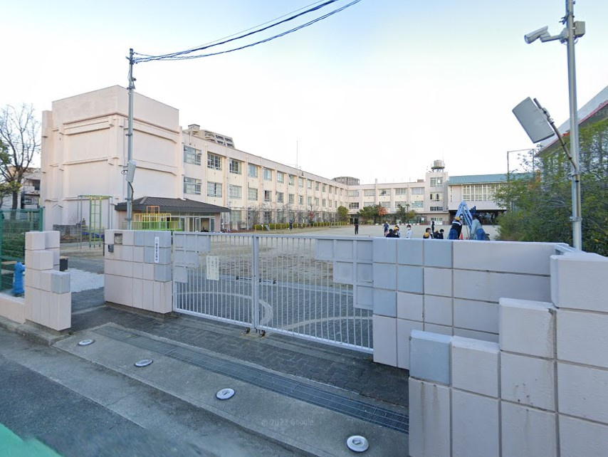 【小学校】尼崎市立竹谷小学校まで437ｍ