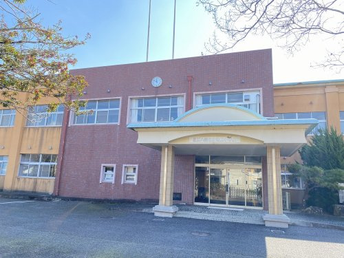 【小学校】近江八幡市立老蘇小学校まで550ｍ