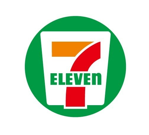 【コンビニエンスストア】セブンイレブン　小倉井堀4丁目店まで744ｍ