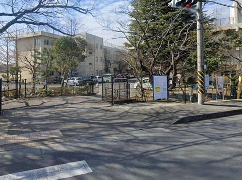 【小学校】海老名市立上星小学校まで624ｍ