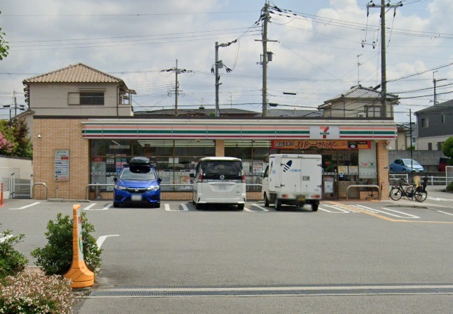 【コンビニエンスストア】セブンイレブン　宝塚安倉南4丁目店まで481ｍ