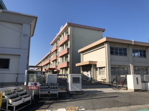 【小学校】西紫原小学校まで658ｍ