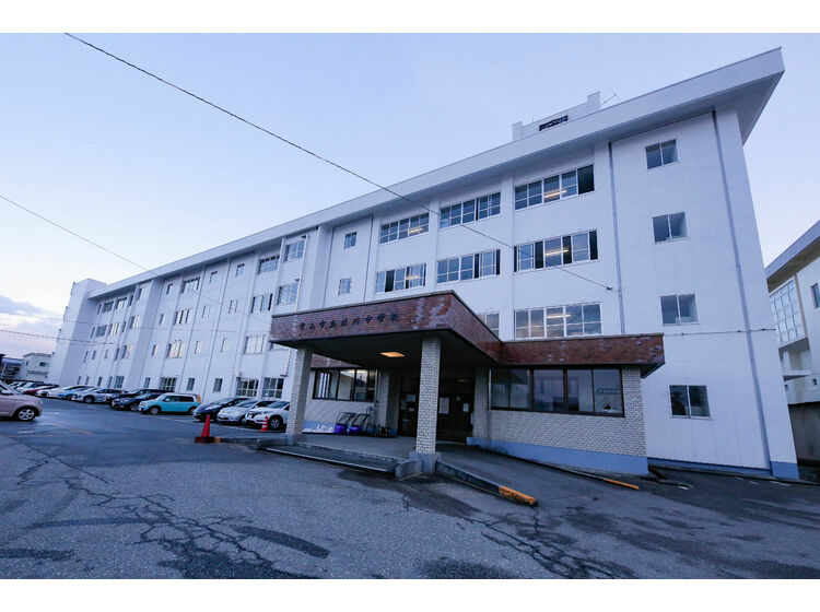 【中学校】富山市立堀川中学校まで2123ｍ