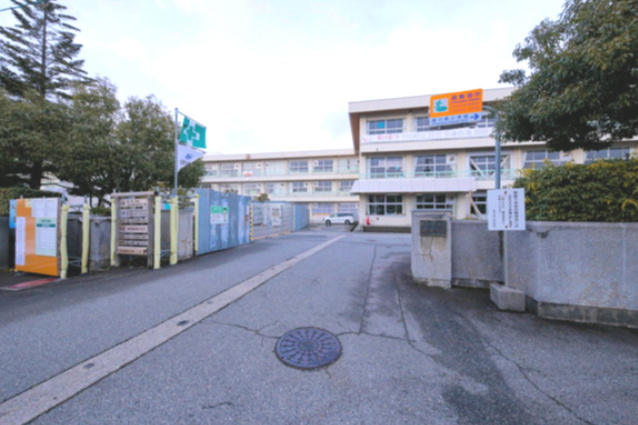 【小学校】富山市立堀川南小学校まで525ｍ