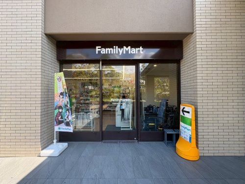 【コンビニエンスストア】ファミリーマート　甲南医療センター店まで99ｍ