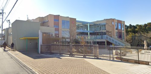 【幼稚園】認定こども園しらゆりまで1712ｍ