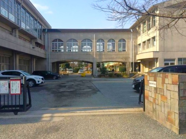 【小学校】熊谷市立大麻生小学校 まで935ｍ