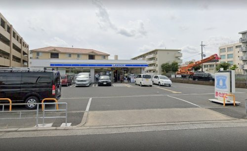 【コンビニエンスストア】ローソン　井高野二丁目店まで450ｍ