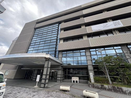 【市役所・区役所】川西市役所まで465ｍ