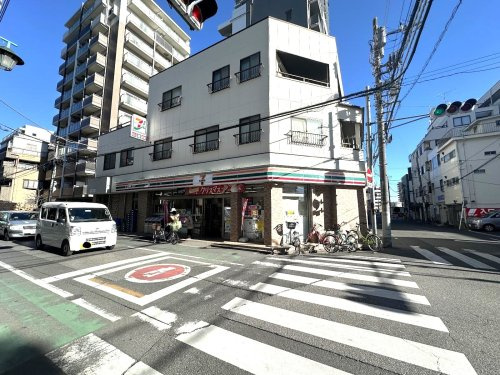 【コンビニエンスストア】セブンイレブン　蕨中央1丁目店まで223ｍ