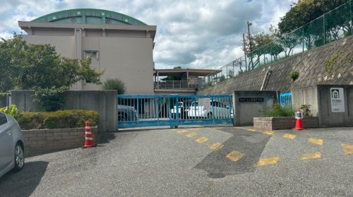 【小学校】西宮市立上ケ原南小学校まで150ｍ