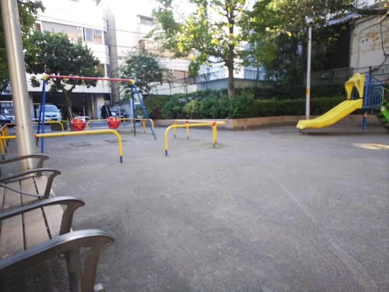 【公園】御蔵前公園まで370ｍ