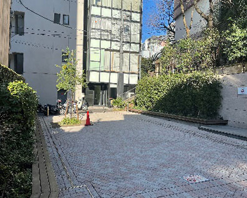 【公園】虎ノ門五丁目緑地まで225ｍ