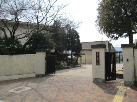 【中学校】嵯峨中学校まで600ｍ